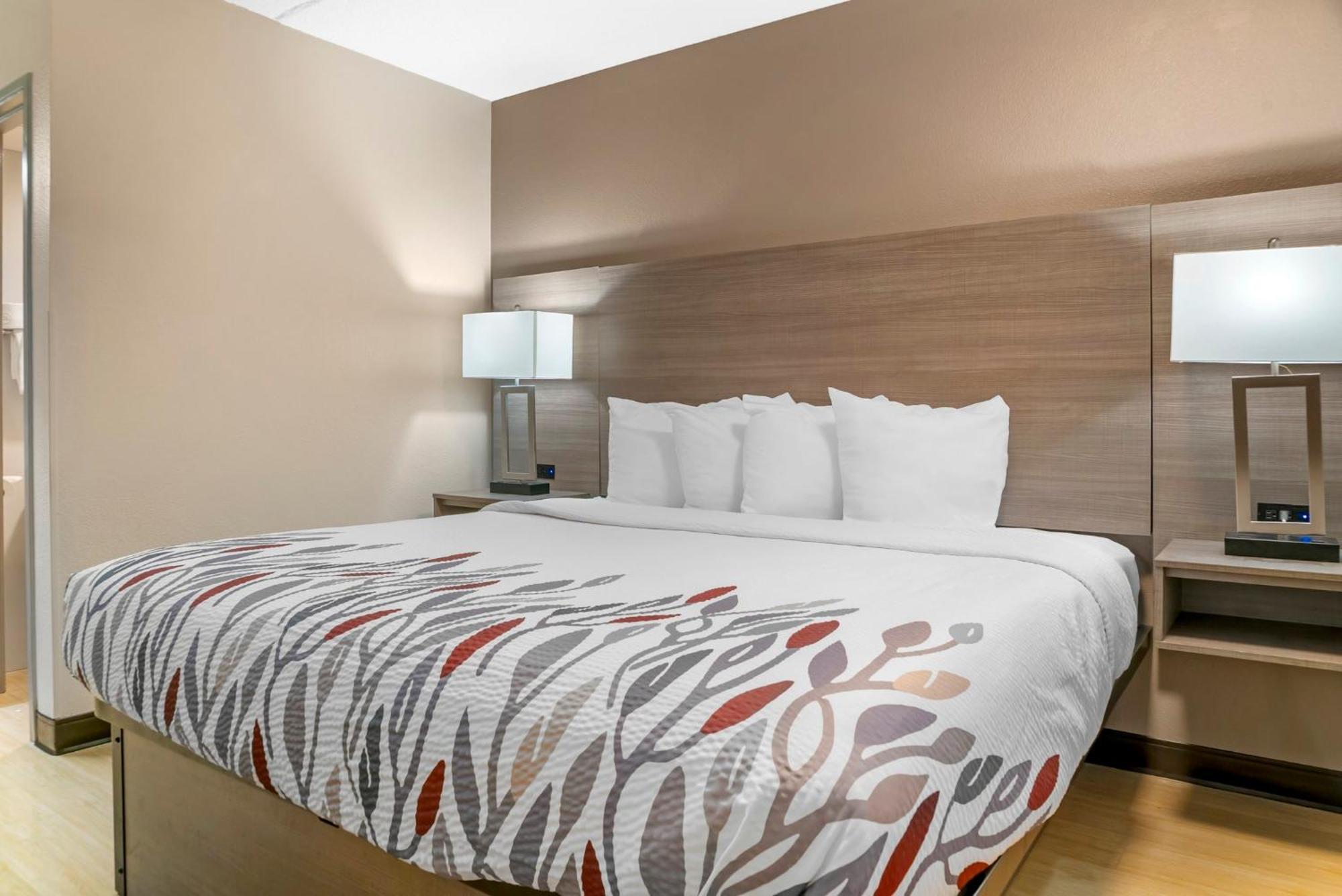 Red Roof Inn Detroit-Rochester Hills/ Auburn Hills Екстер'єр фото