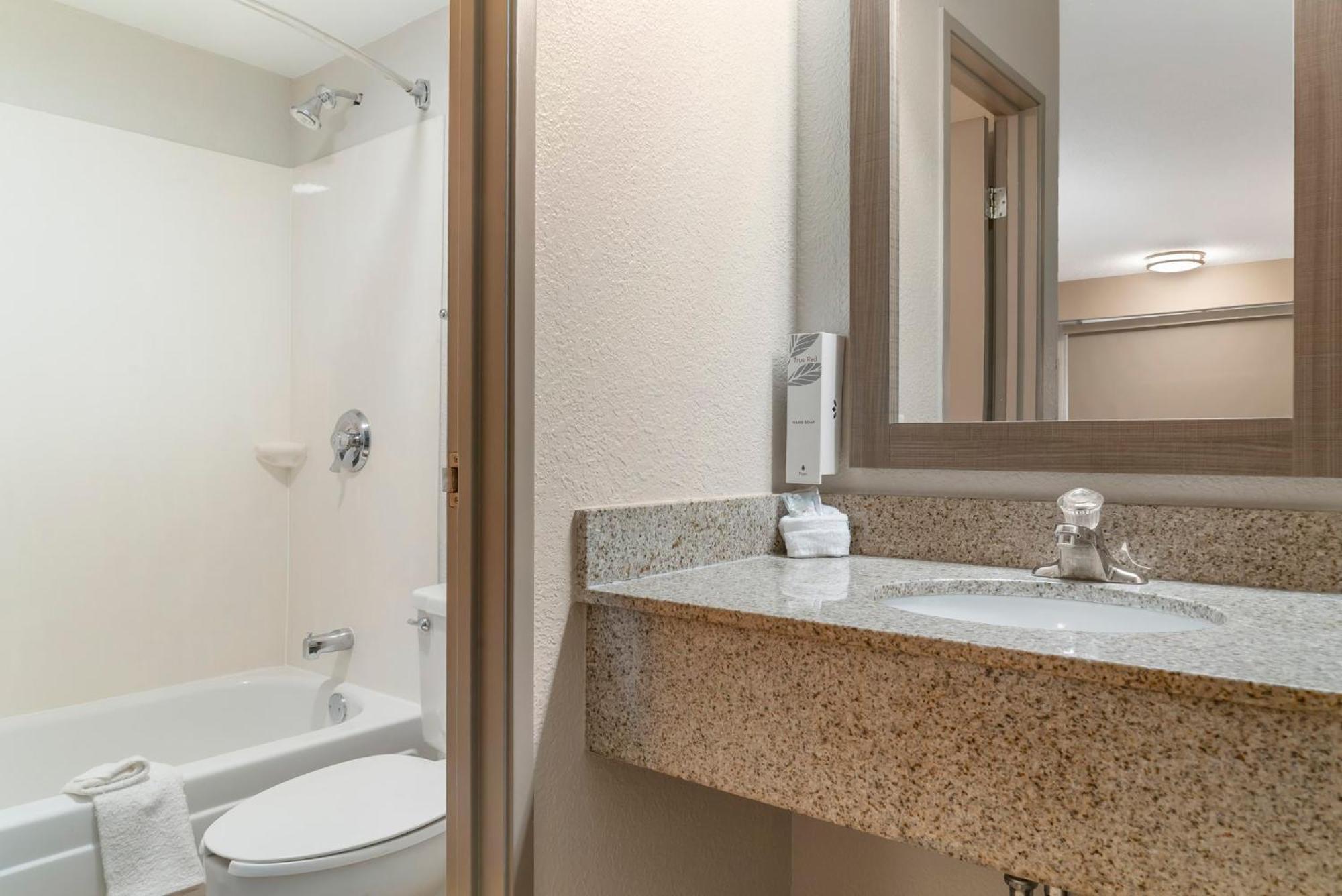 Red Roof Inn Detroit-Rochester Hills/ Auburn Hills Екстер'єр фото