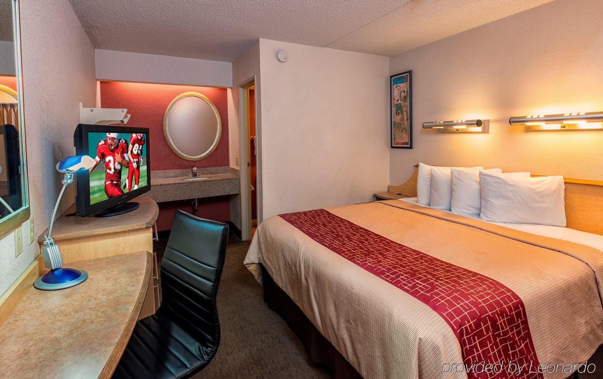 Red Roof Inn Detroit-Rochester Hills/ Auburn Hills Екстер'єр фото